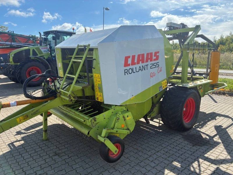 Claas Rollant 255 RC Uniwrap