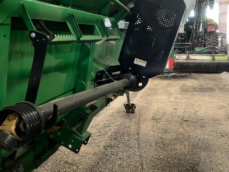John Deere deer 630