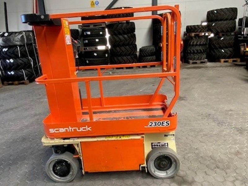 JLG 1230ES