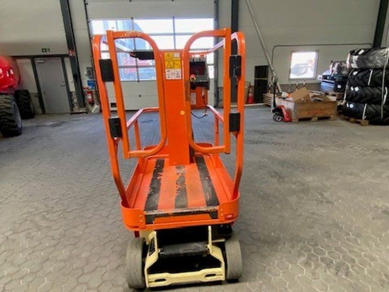 JLG 1230ES