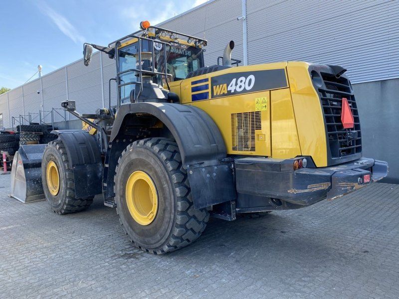 Komatsu WA480-8EO