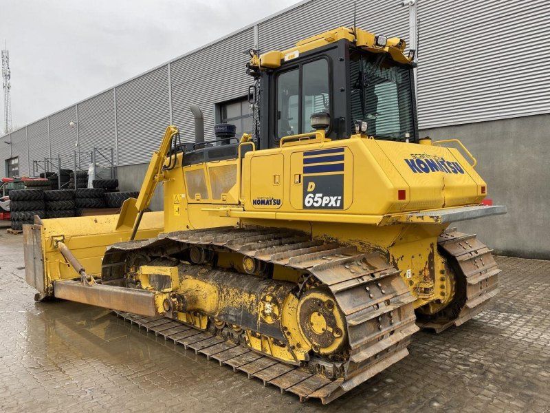 Komatsu D65PXI-18EO
