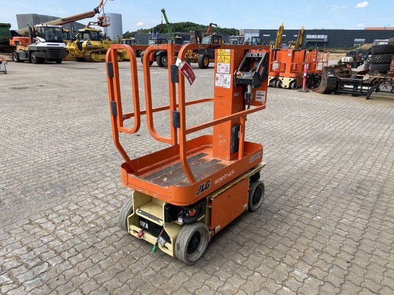 JLG 1230ES