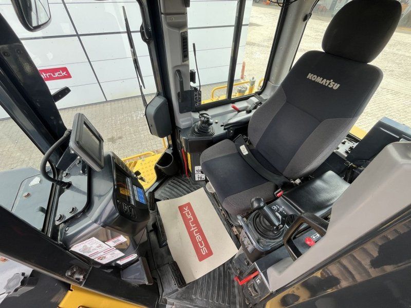 Komatsu D65PXI-18EO