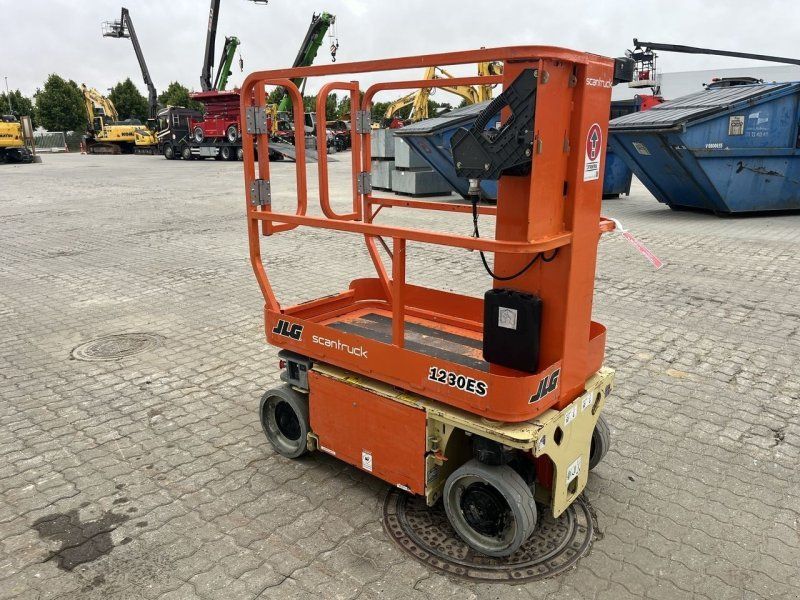 JLG 1230ES