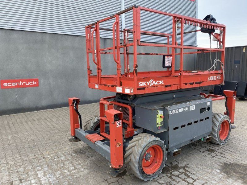 Skyjack SJ6832 RTE