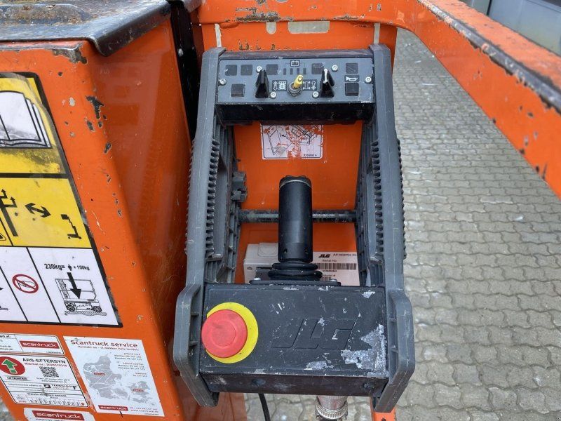 JLG 1230ES