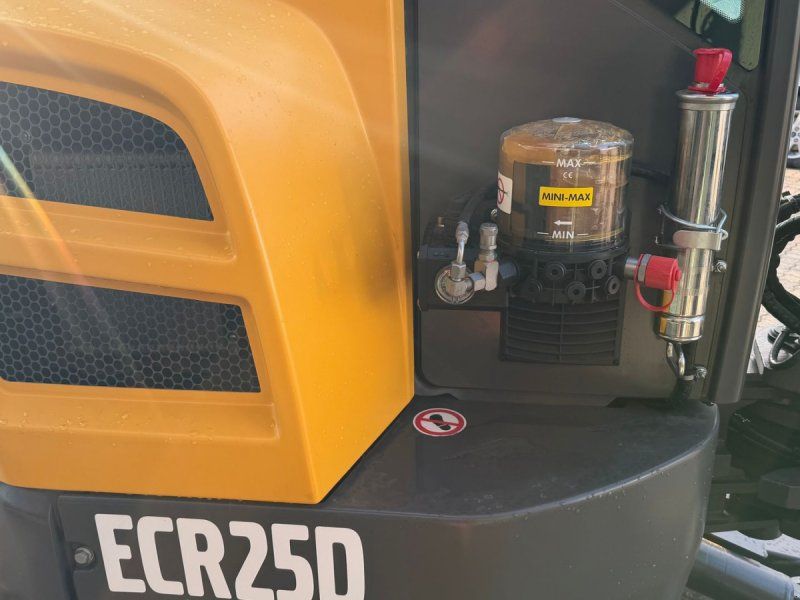 Volvo ECR25D