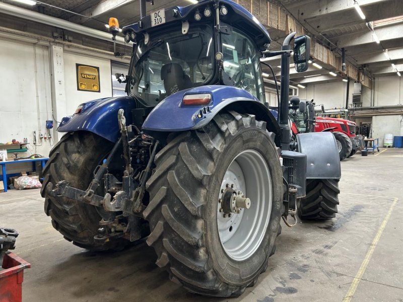 New Holland T 7.230