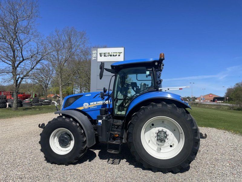 New Holland T7.270 AC