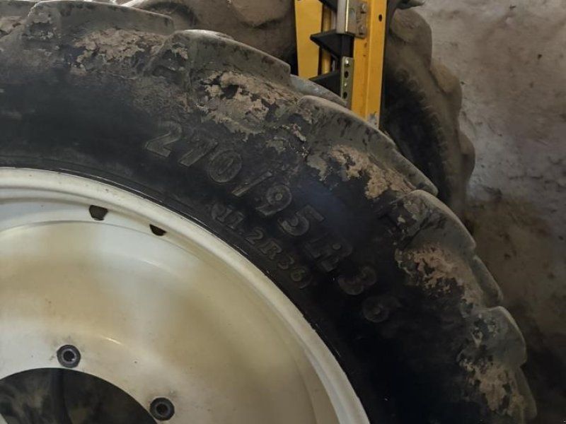 New Holland 14,9-46 OG 11,2-36