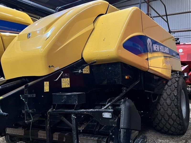 New Holland BB9090 PLUS