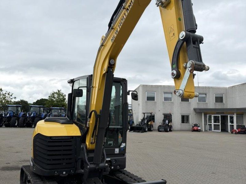 New Holland E60D CAB