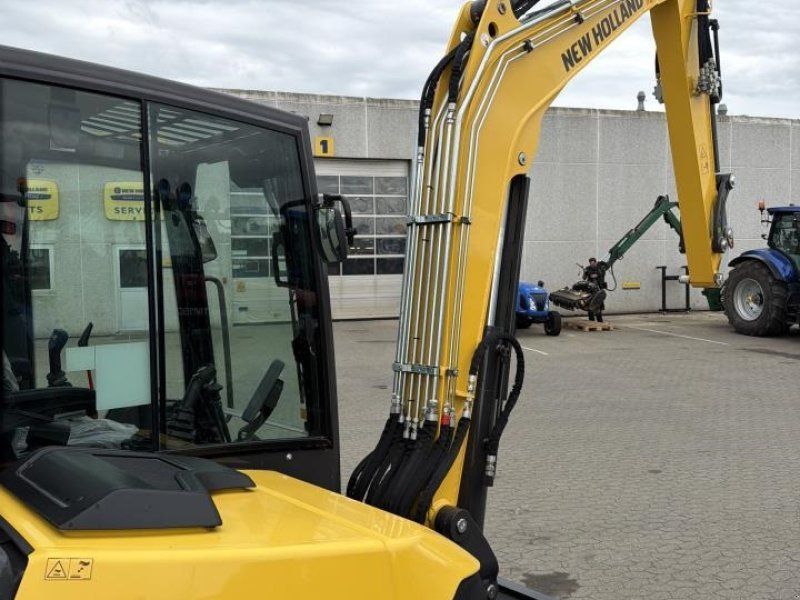 New Holland E60D CAB