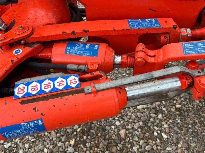 Kuhn Vari-Master 153 T underplove og hydr. HD Landhjul