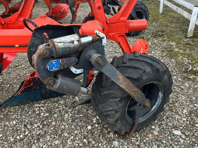 Kuhn Vari-Master 153 T underplove og hydr. HD Landhjul