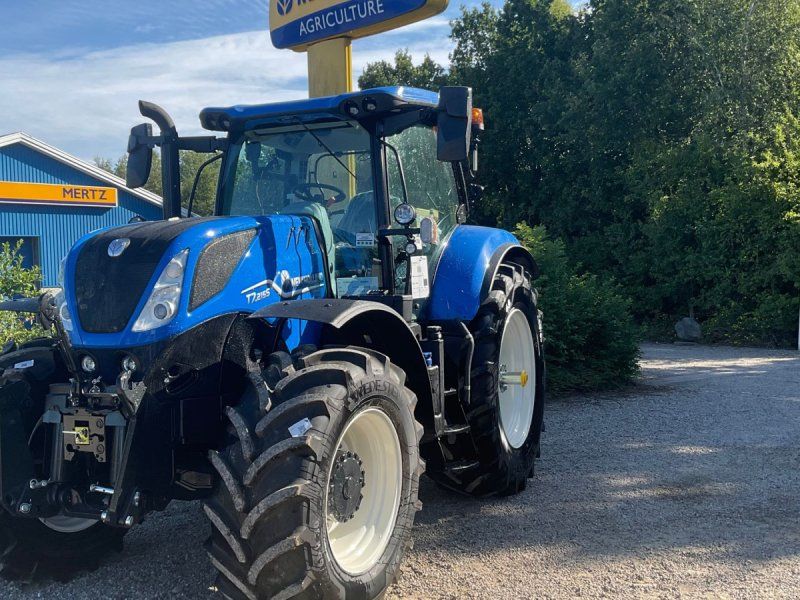 New Holland T7.215S