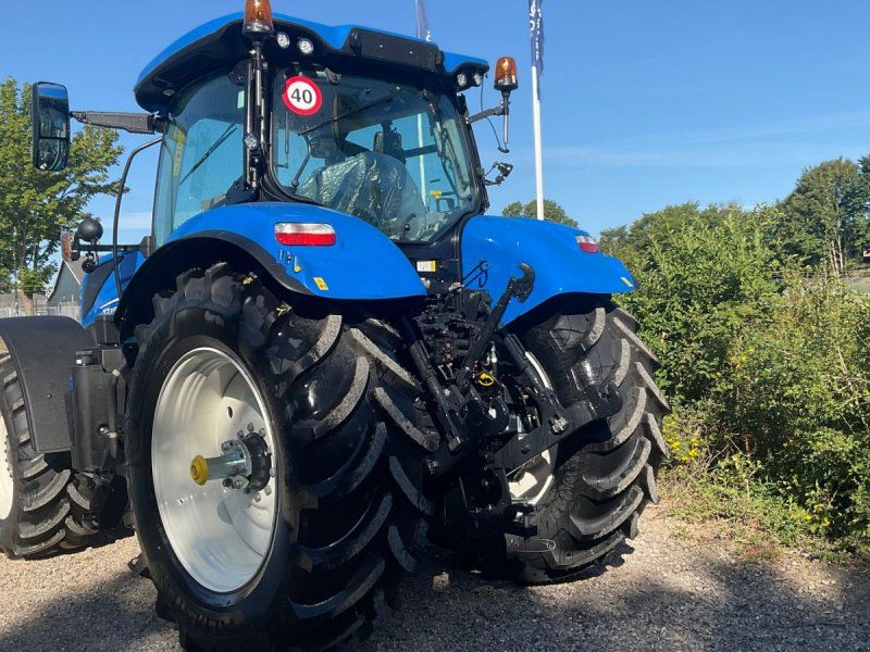 New Holland T7.215S