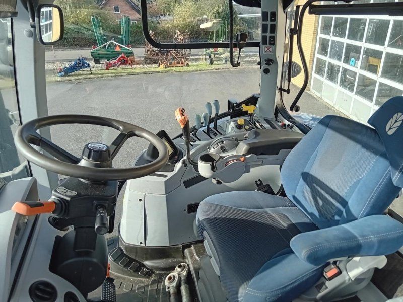 New Holland T7.210