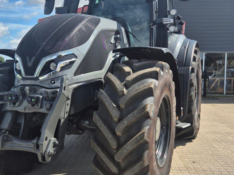 Valtra Q305