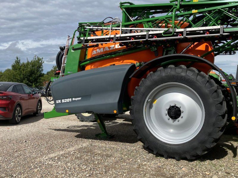 Amazone UX 5201 Super  UX 5201 Super, 30 m bom med indklap til 28 meter,
