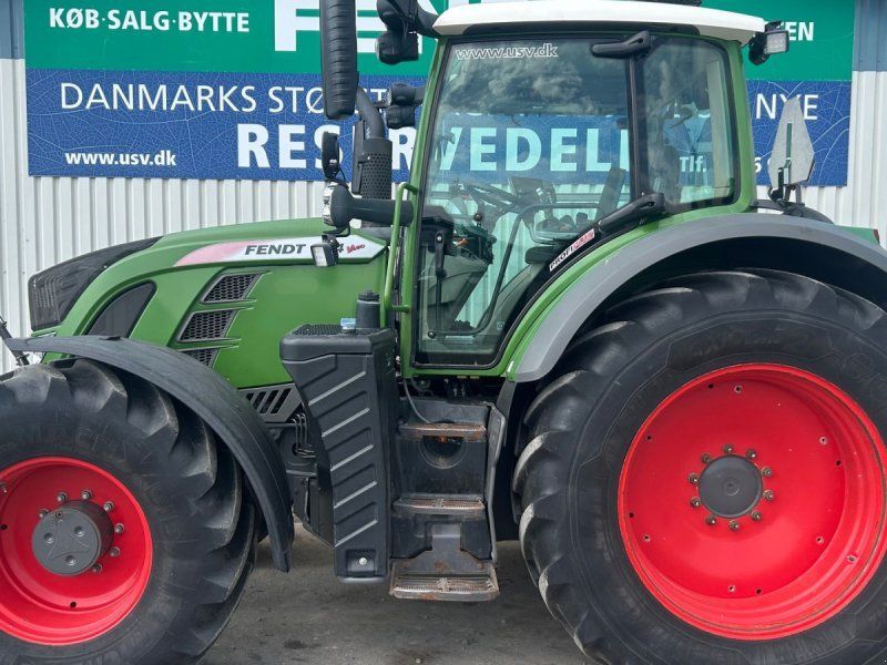 Fendt 724 Vario S4 Profi Plus Med Front PTO