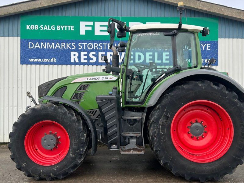 Fendt 718 Vario S4 Profi Plus