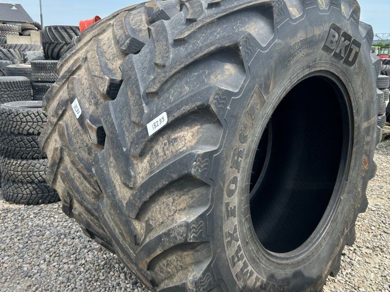 BKT 800/70R42 IF