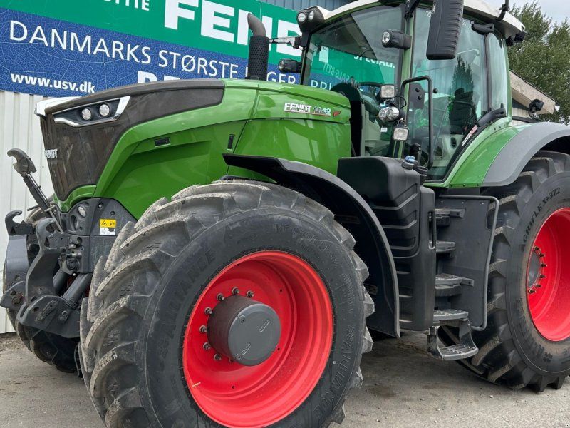 Fendt 1042 Vario S4 Profi Plus