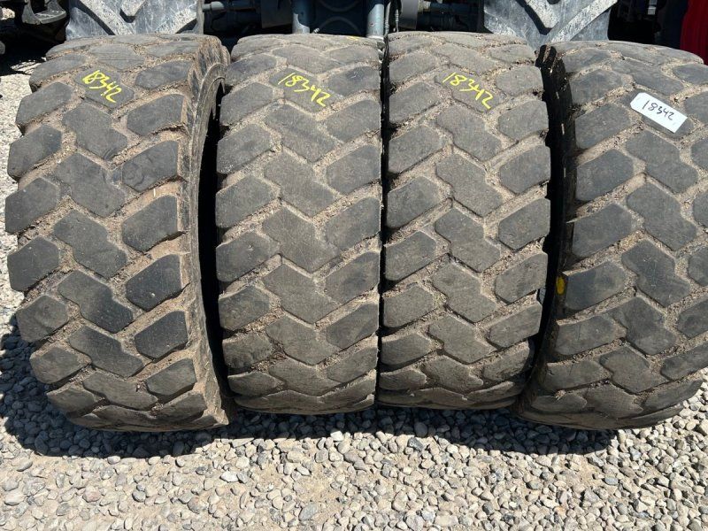 BKT 400/70R24
