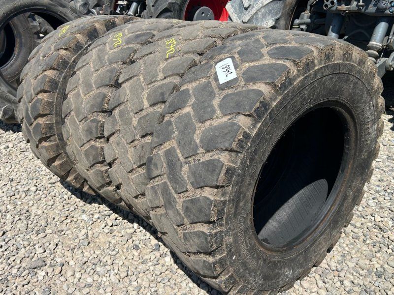 BKT 400/70R24