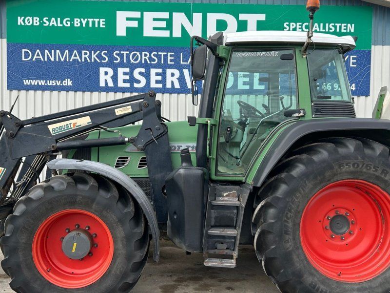 Fendt 716 VARIO TMS  Med Stoll Frontlæsser