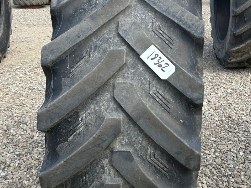 BKT 600/70R30 IF