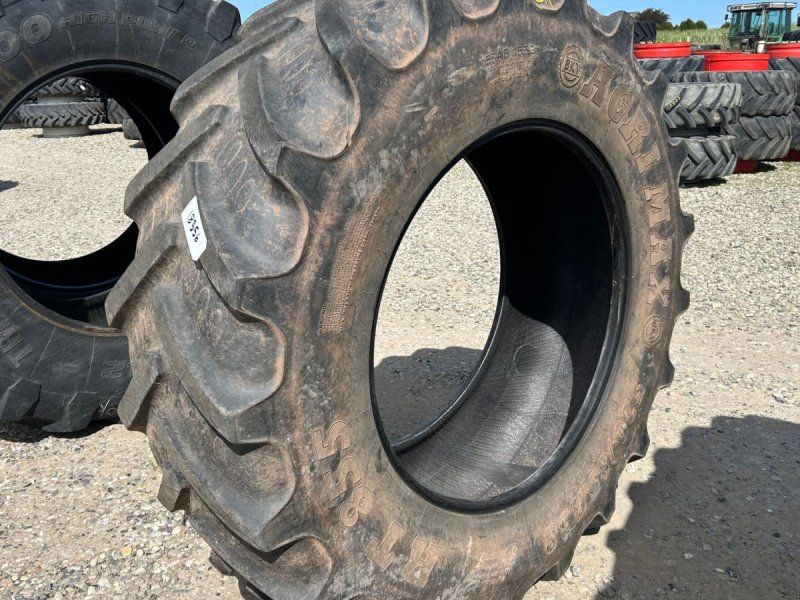 BKT 520/85R38