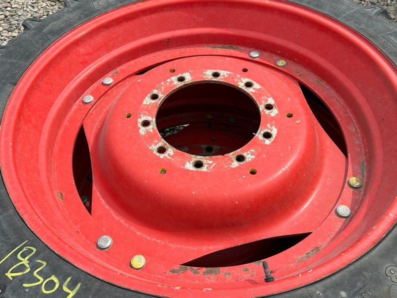 Kleber 300/95R52 + 270/95R38 stilbare fælge uds.nav bag