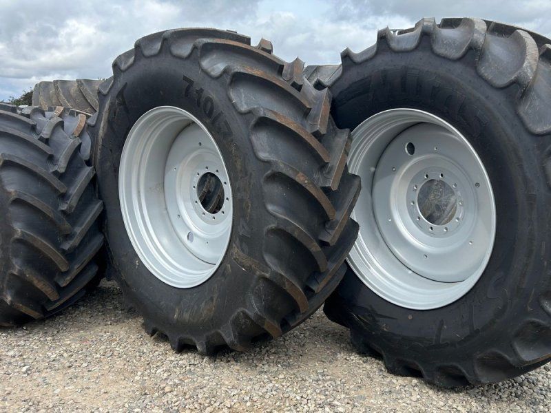 Mitas 710/70R42+600/70R30 Afm Case Puma 240/260 NHT7 SFT