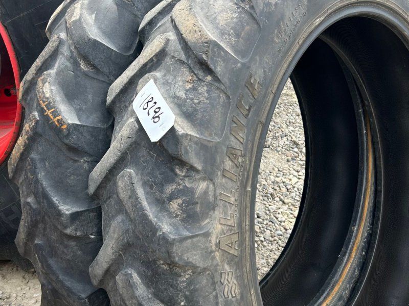 Alliance 270/95R36