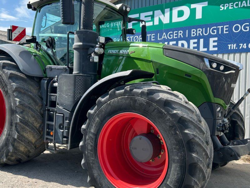 Fendt 1050 Vario S4 PROFI PLUS VarioGrip. Få Timer