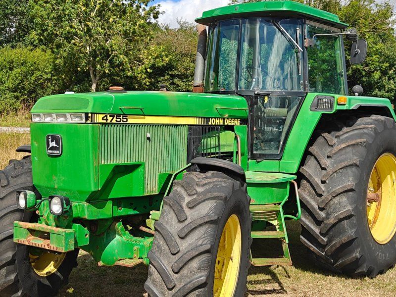 John Deere 4755