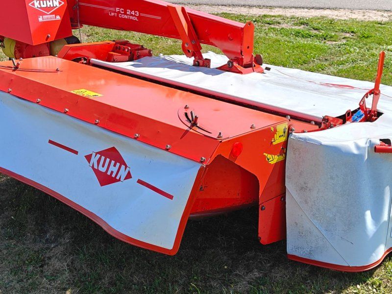 Kuhn FC243 Med Crimper