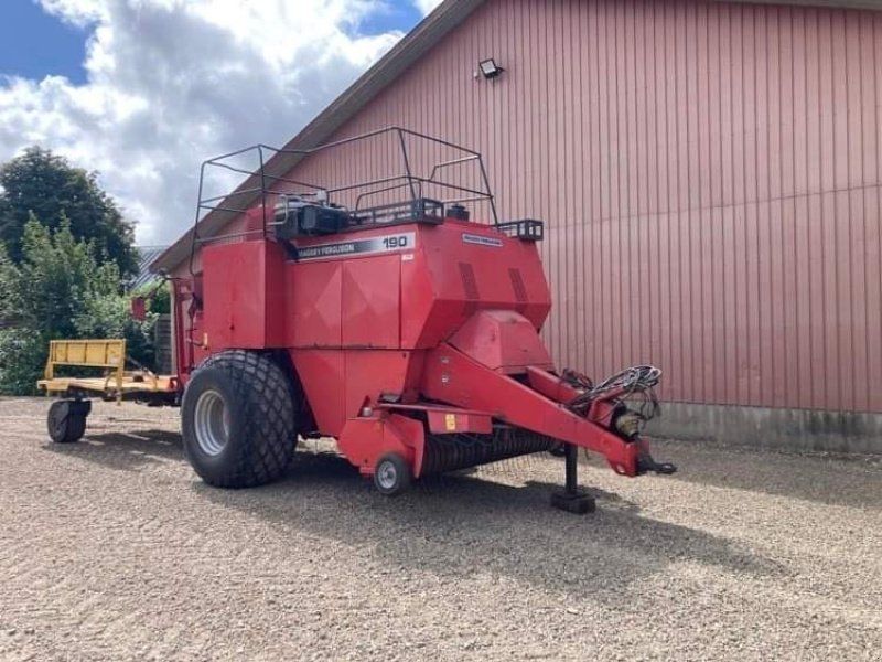 Massey Ferguson 190 m/Parkland ballevogn