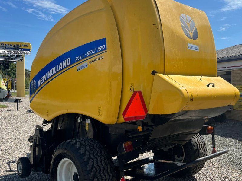 New Holland RB 180  super feed