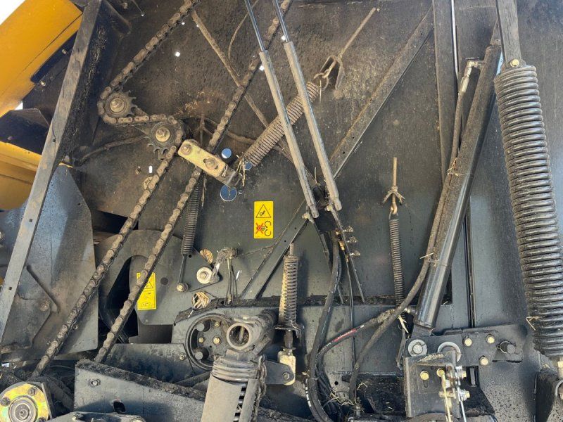New Holland RB 180  super feed