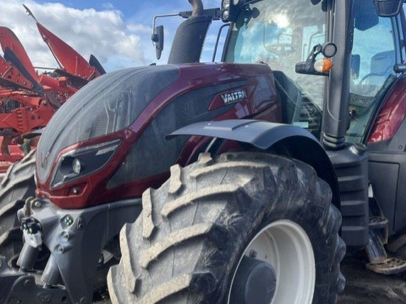 Valtra T254V