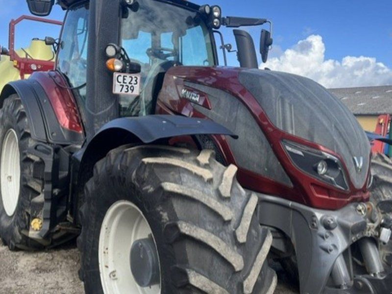 Valtra T254V