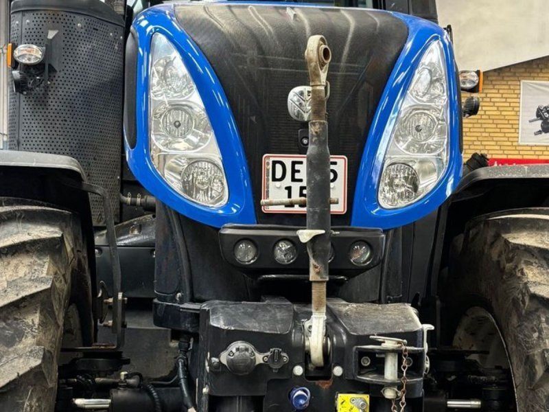 New Holland T8.410 GENESIS AUTO COMMAND