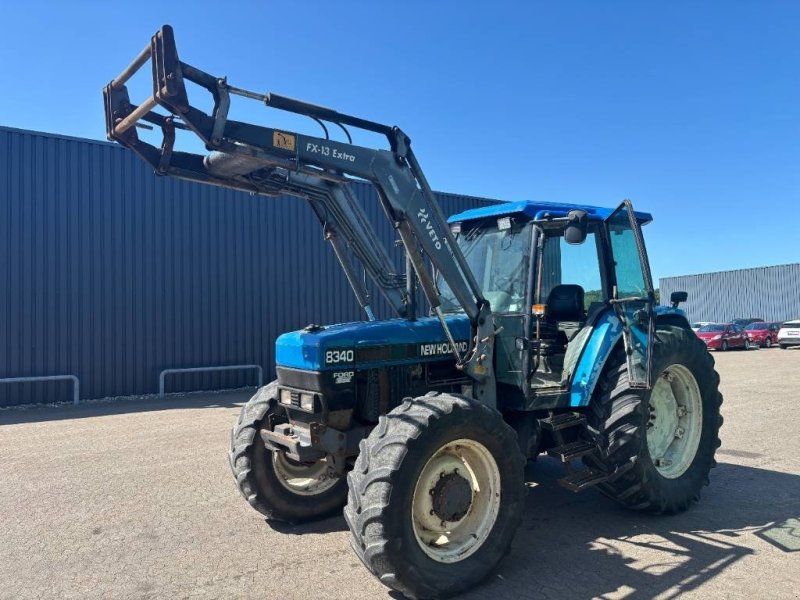 New Holland Ford 8340