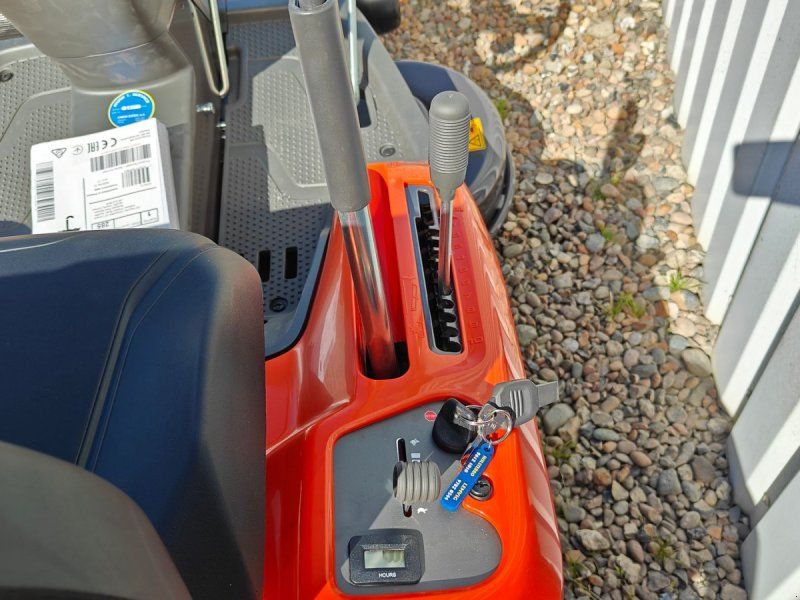 Husqvarna R214TS MED SERVOSTYRING