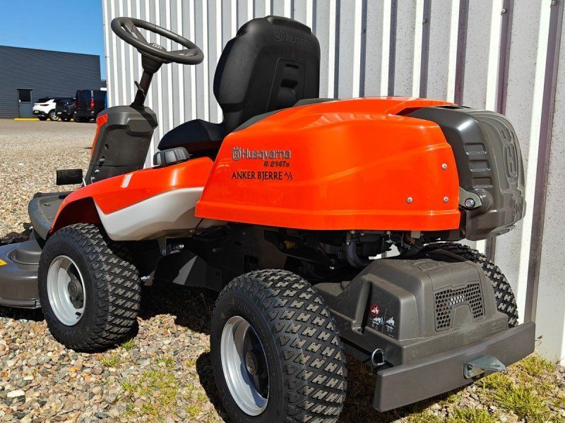 Husqvarna R214TS MED SERVOSTYRING