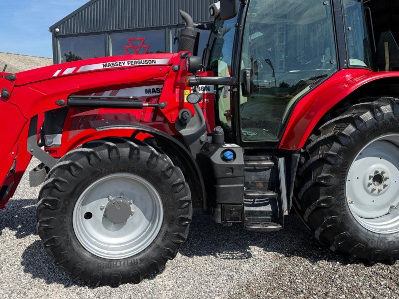 Massey Ferguson 6715S Dyna 6